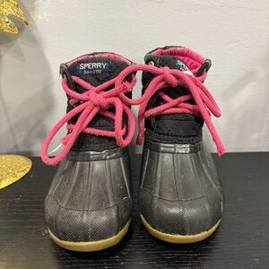 Sperry Kids Black port Boots little kids size 8M rain snow outdoor winter shoe